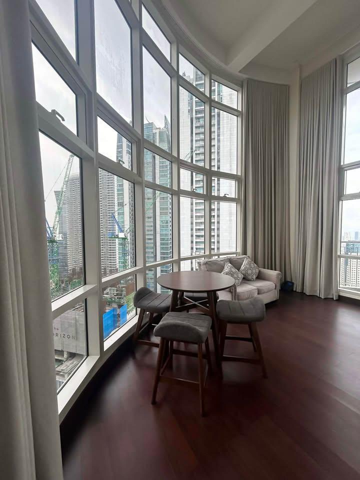 2 bedroom loft type for rent in Twin Oaks Place - rental in Mandaluyong City