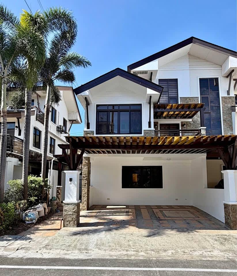 For Rent - Duplex House - Mahogany Place 3 - Taguig City - rental in BGC / Taguig