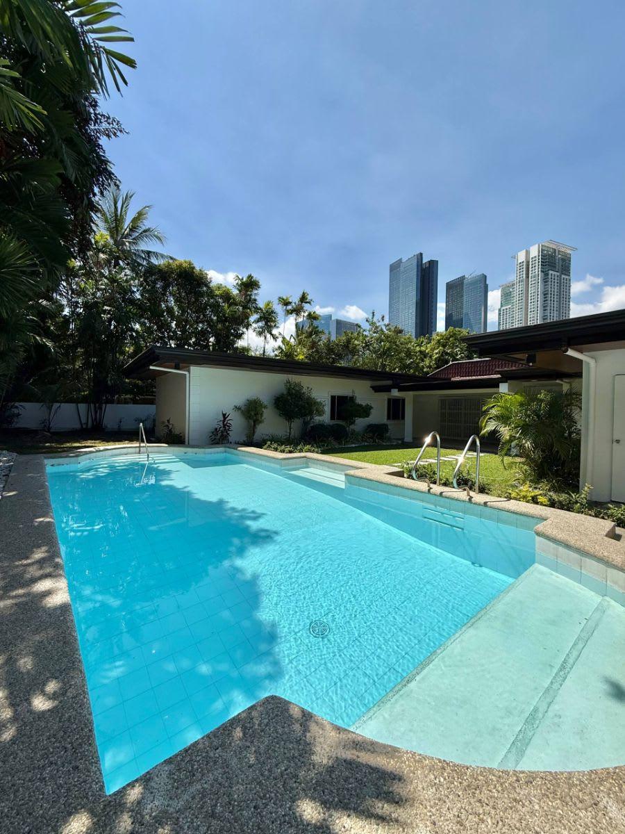 House and Lot with Pool for LEASE/RENT in Urdaneta Village, Makati - rental in Makati