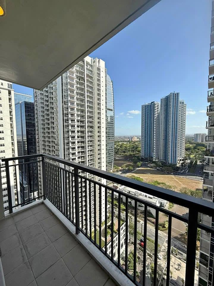 2 Beds 2 Baths Apartment/condo - rental in Makati