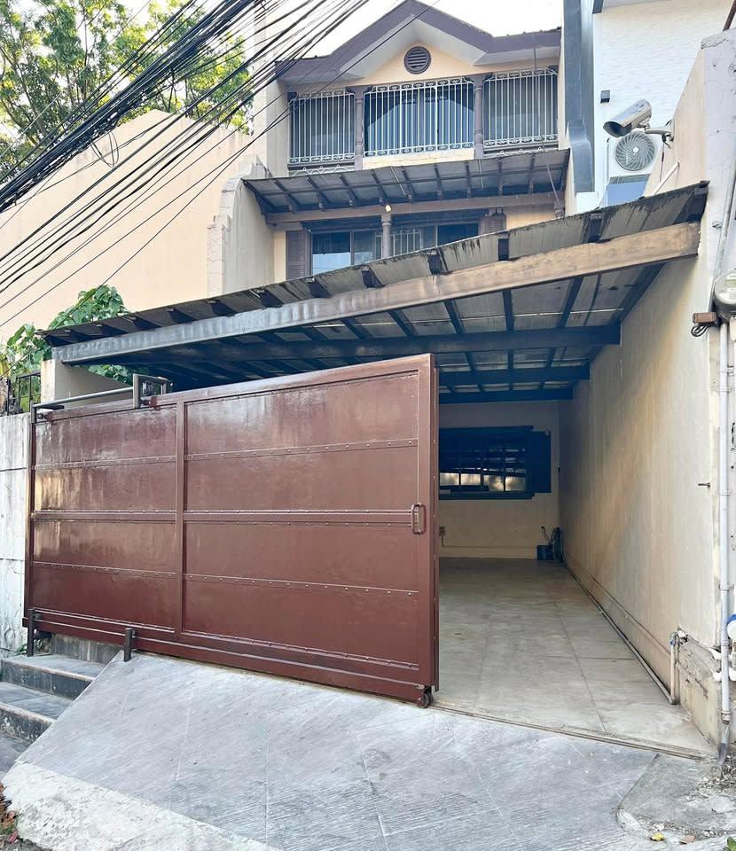 3 Beds 2 Baths House - rental in Cebu City