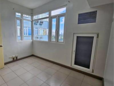 3 Beds 2 Baths Apartment/condo - rental in Quezon City